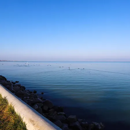 Hullam Seaside Balatonlelle, Ajandek Sup Hasznalattal!! Free Sup דירה