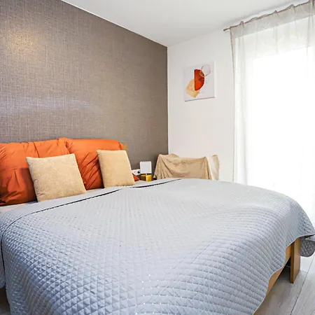 Apartment Hullam Seaside
